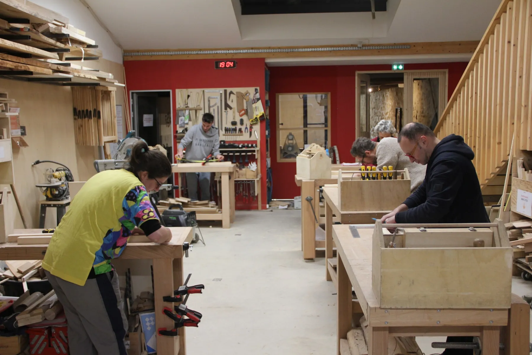 Surprenez votre équipe et fabriquez vos jeux en bois avec Yohann et son équipe - Image n°3 - Wecandoo