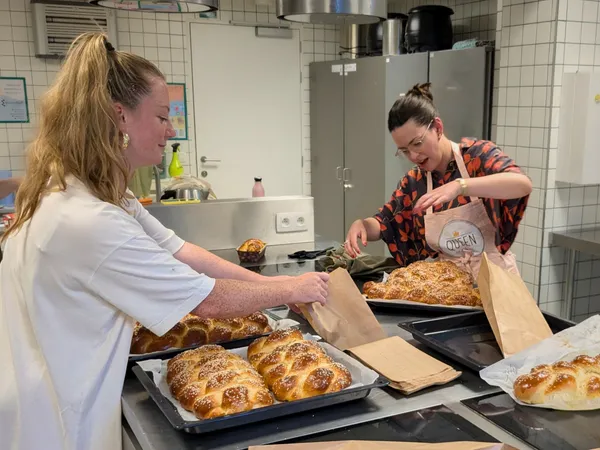 Préparez une challah traditionnelle avec Jonathan - Afbeelding nr. 5 - Wecandoo