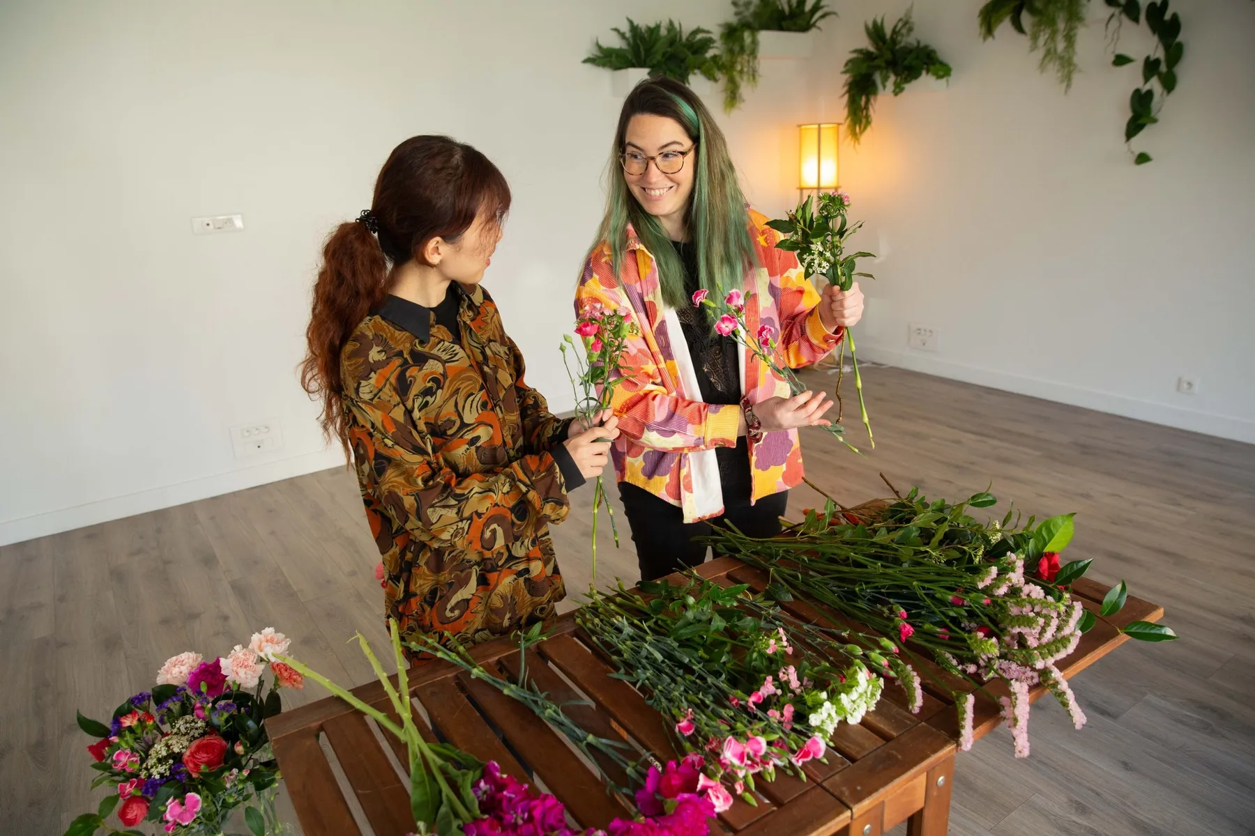 Réalisez votre bouquet de saison avec Lucia - Image n°2 - Wecandoo