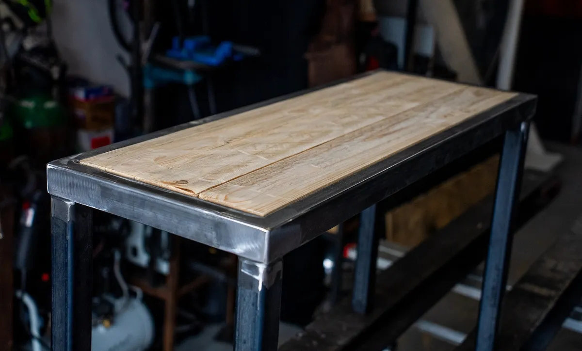 Fabriquez votre petit mobilier en métal