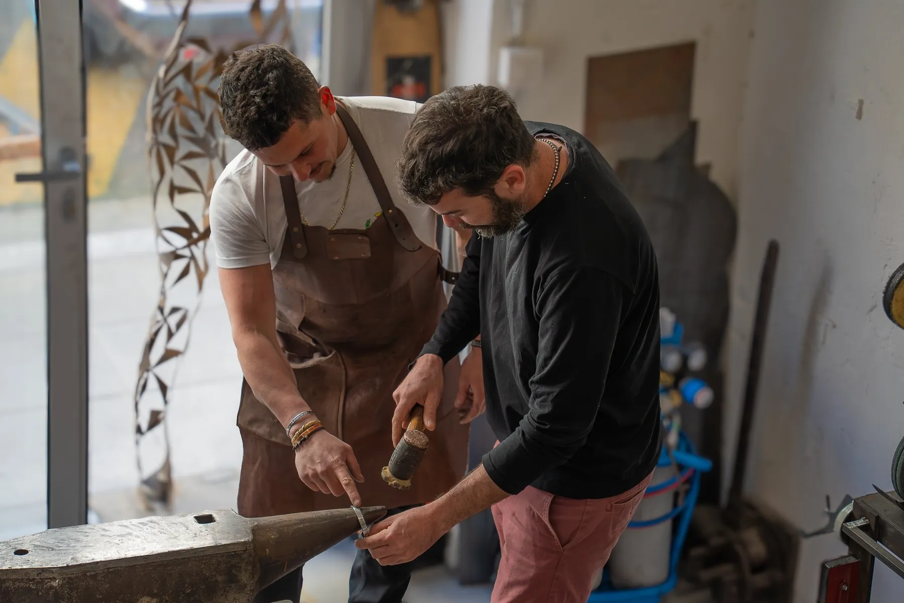 Fabriquez votre bracelet gravé en inox avec Florian - Image n°2 - Wecandoo