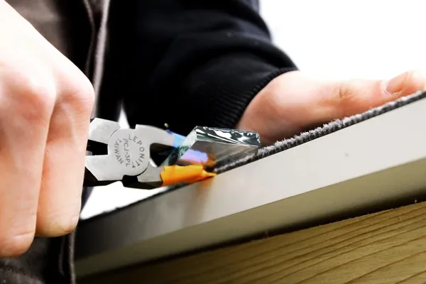 Initiez-vous au décor sur verre à froid avec Carla et Natacha - Image n°2 - Wecandoo