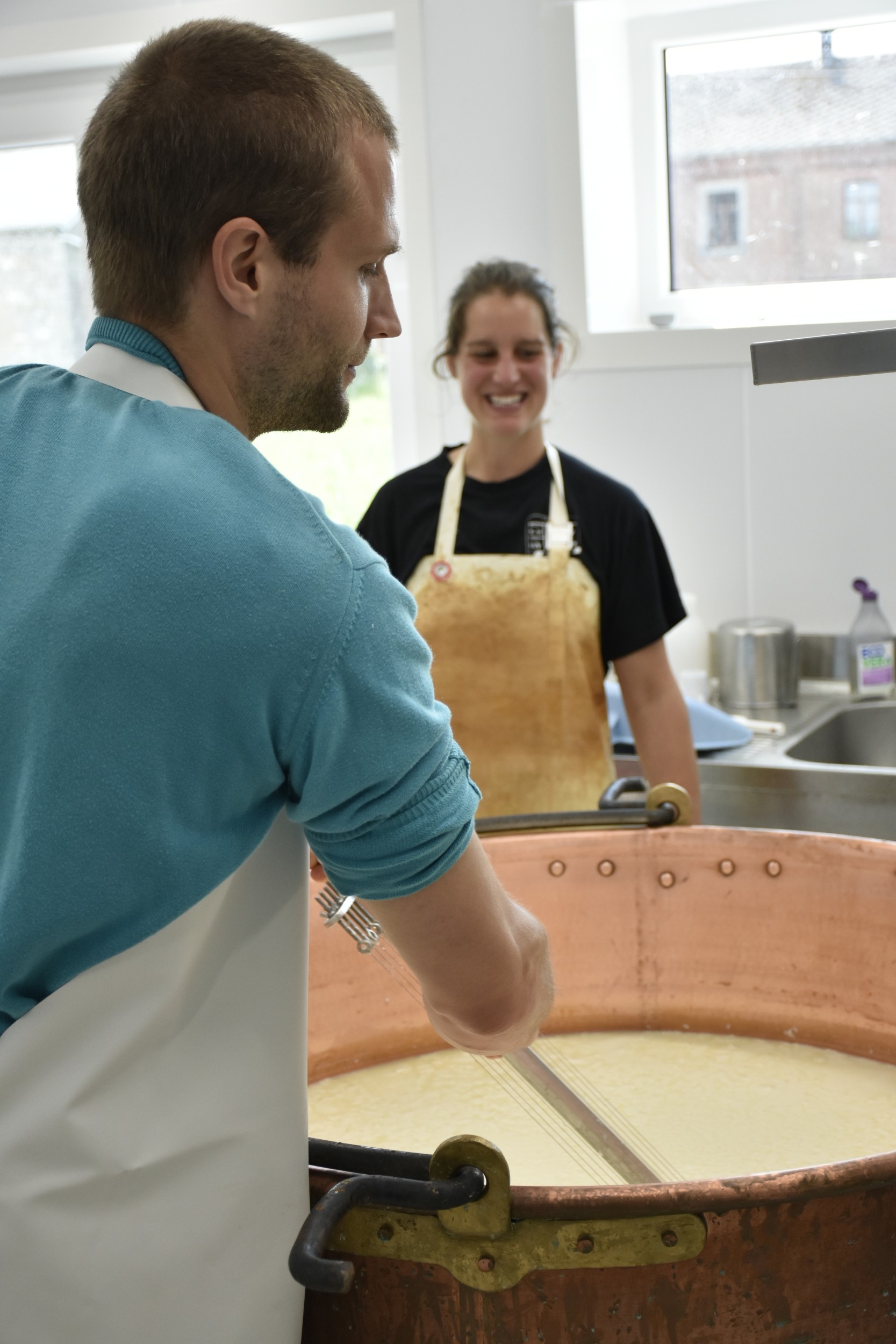 Wecandoo - Initiez-vous à la fabrication de fromage avec Claire - Image n°9