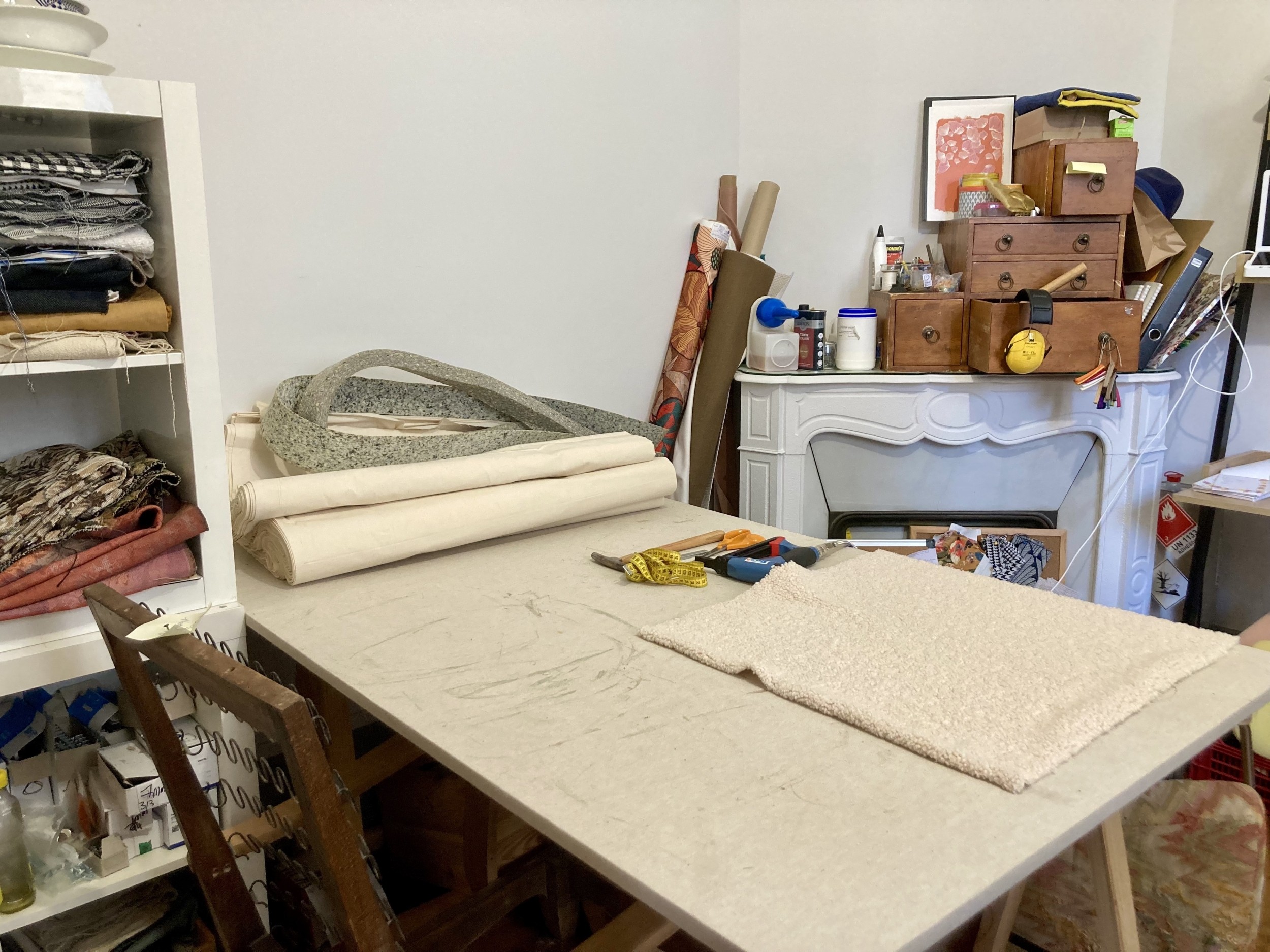 Wecandoo - Tapissez votre tabouret vintage avec Caroline - Image n°8