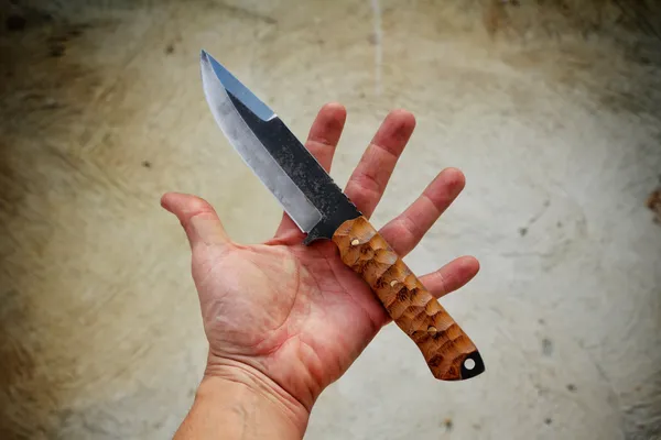 Forgez votre couteau de camp Bushcraft et son étui en cuir sur deux jours avec Eddy - Afbeelding nr. 5 - Wecandoo