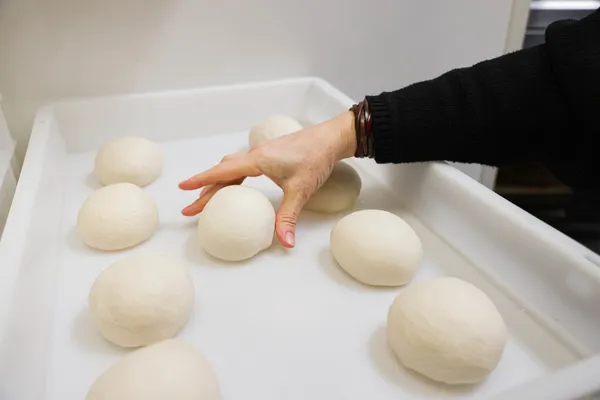 Réalisez votre pizza artisanale avec Jean-Marie - Image n°5 - Wecandoo