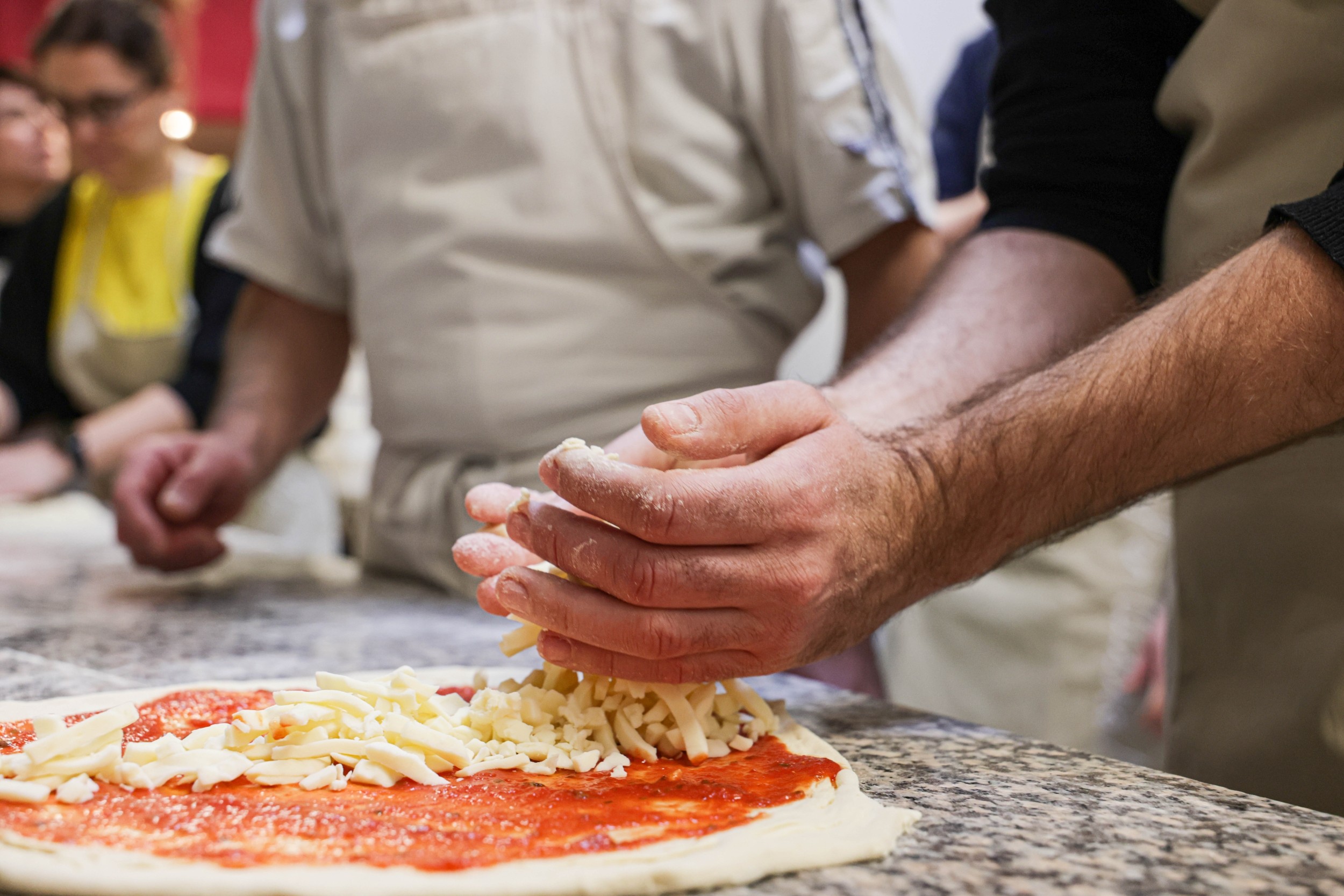 Wecandoo - Réalisez votre pizza artisanale avec Jean-Marie - Image n°10