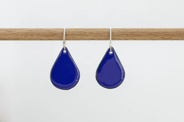 Créez vos boucles d'oreilles en émail sur cuivre avec Clarisse - Image n°4 - Wecandoo