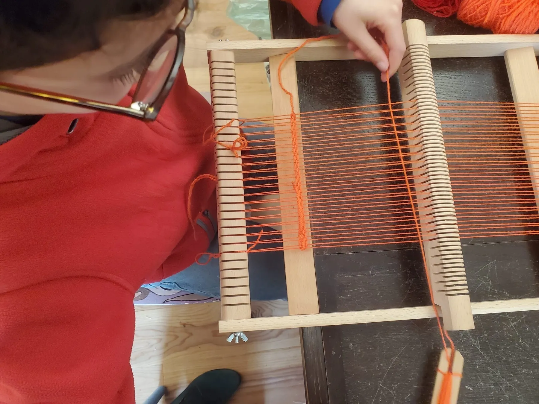 Découvrez le tissage en duo avec votre enfant accompagnés par Claire et Anne - Image n°4 - Wecandoo