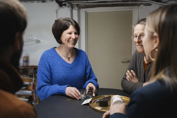 Confectionnez votre paire de boucles d'oreilles en argent ou laiton avec Fanette - Image n°5 - Wecandoo