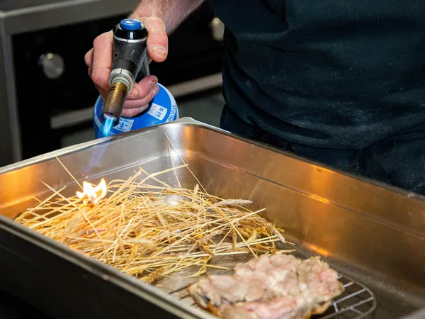 Cuisinez un menu gastronomique en duo - Image n°3 - Wecandoo