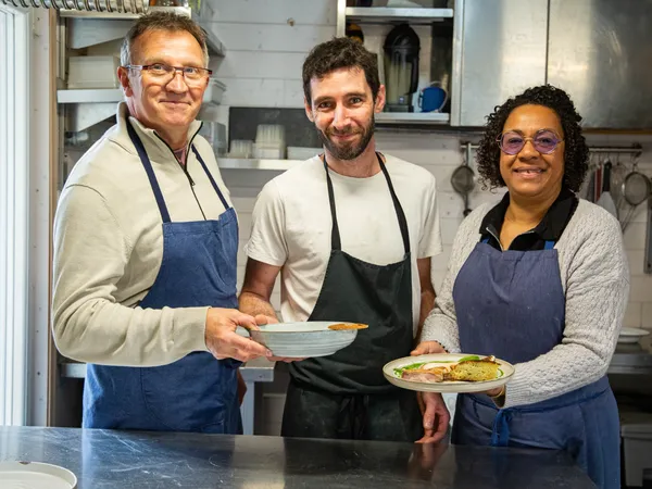 Captivez votre équipe et cuisinez ensemble un plat gastronomique de saison avec Morgan - Image n°5 - Wecandoo