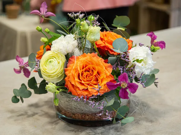 Réalisez votre composition florale avec Noémie - Afbeelding nr. 1 - Wecandoo