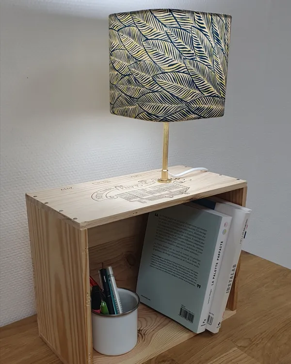 Fabriquez votre lampe à partir de caisses de vin avec Léonie - Image n°4 - Wecandoo