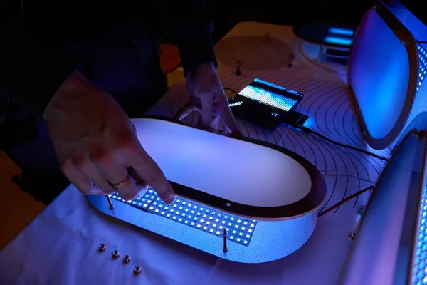 Fabriquez votre lampe connectée unique avec Valentine - Image n°3 - Wecandoo