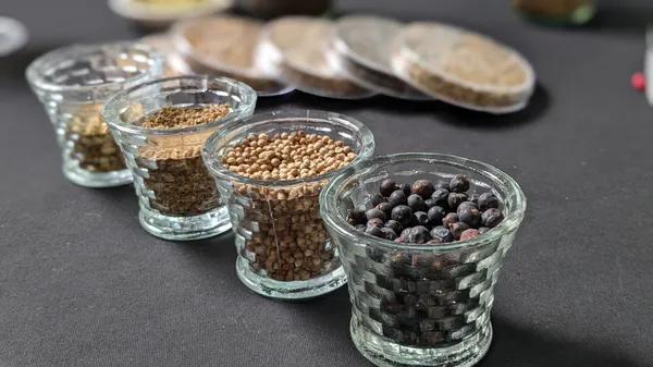 Visitez une distillerie avec Daniel et son équipe - Image n°4 - Wecandoo