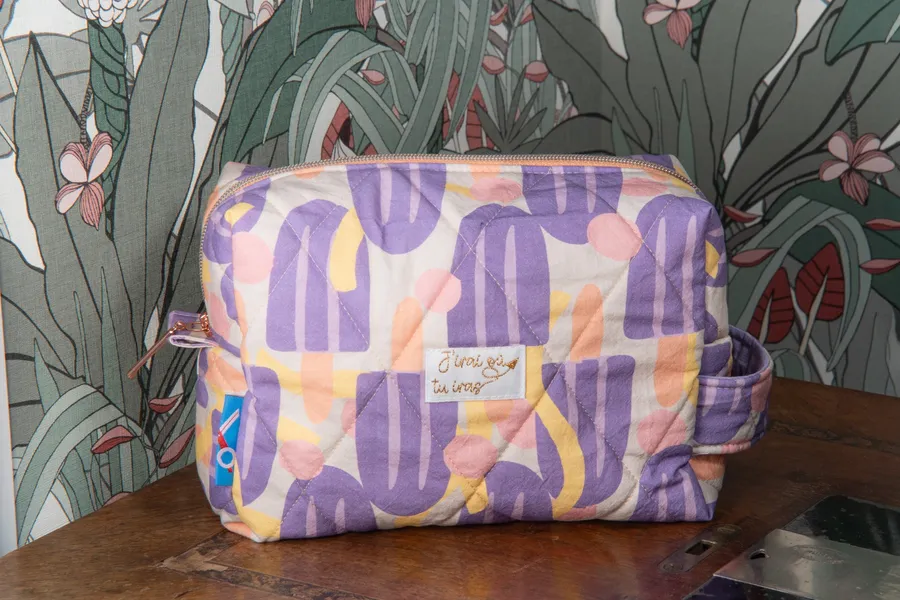 Réalisez votre trousse de toilette matelassée avec Lucile - Image n°1 - Wecandoo