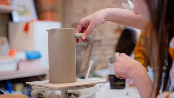 Modelez votre pichet avec Juliette - Afbeelding nr. 2 - Wecandoo