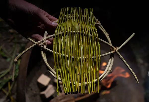 Découvrez la vannerie sauvage en duo avec votre enfant, accompagnés par Valentine - Image n°5 - Wecandoo