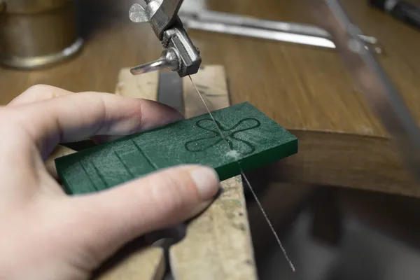 Réalisez votre pendentif en cire perdue avec Bérenger et Zoé - Image n°4 - Wecandoo