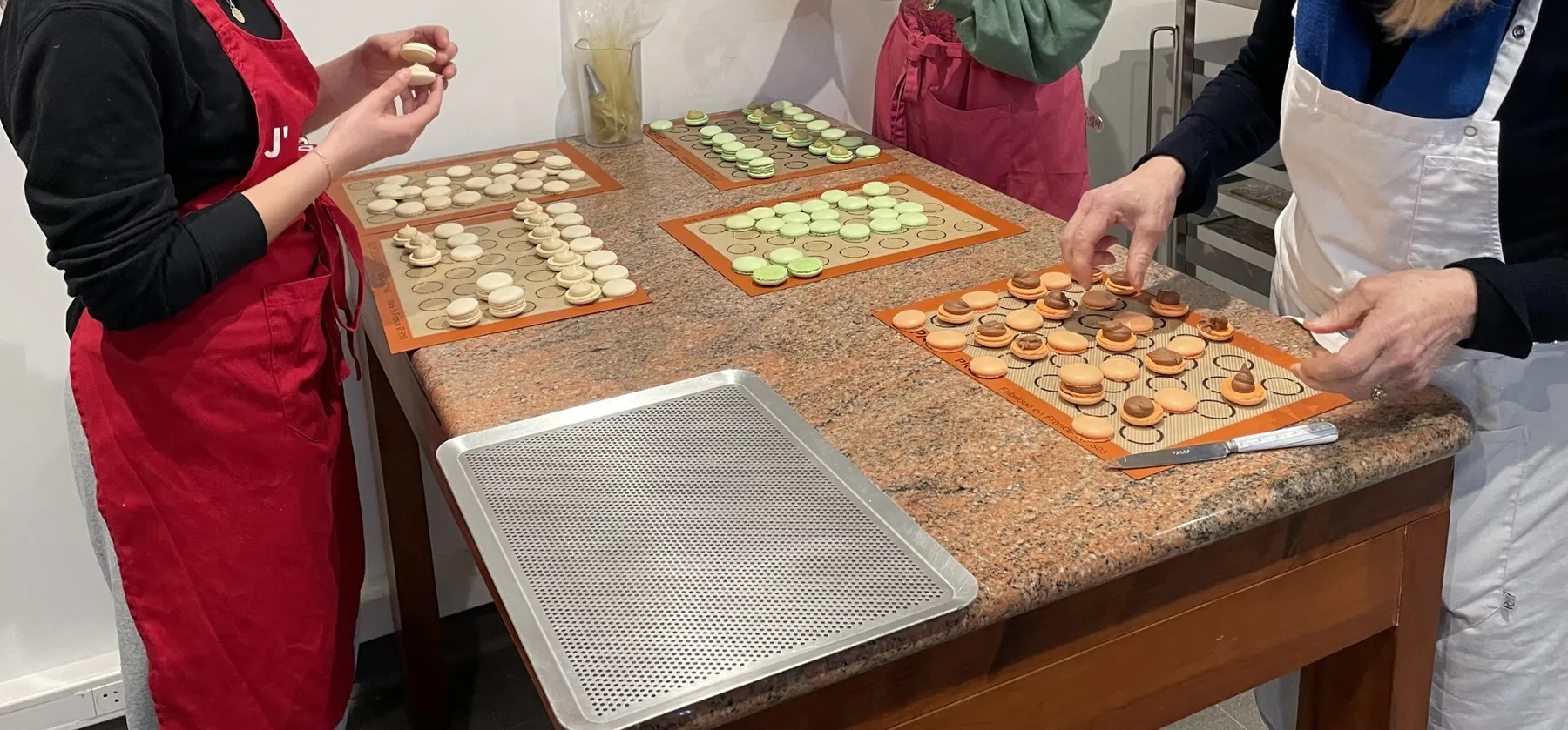 Réalisez vos macarons avec Chiara-Esmeralda - Image n°2 - Wecandoo