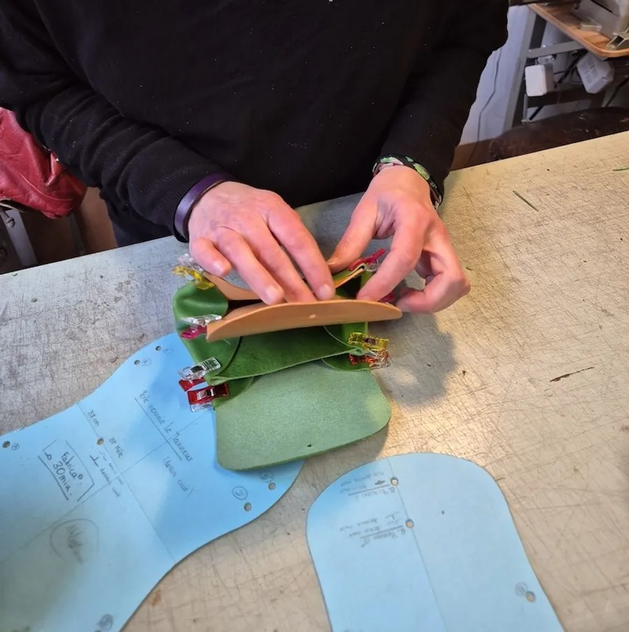 Réalisez votre accessoire de petite maroquinerie avec Claire - Afbeelding nr. 1 - Wecandoo