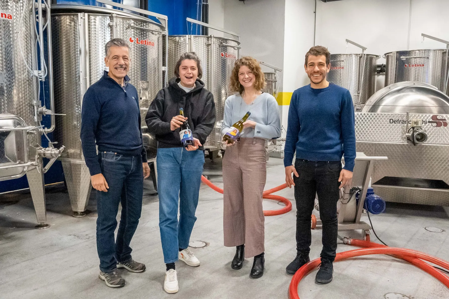 Partagez un apéro à base de vins nature et fromages dans un chai urbain avec Antoine et Fady - Image n°4 - Wecandoo