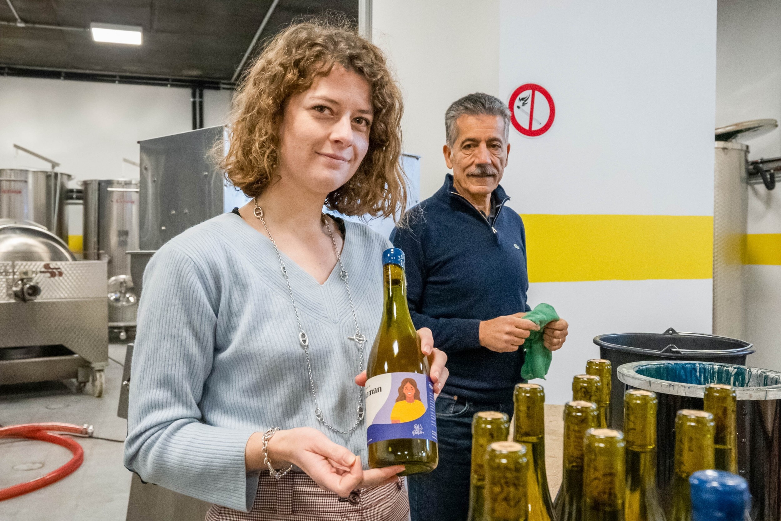 Partagez vins nature et fromages dans un chai urbain