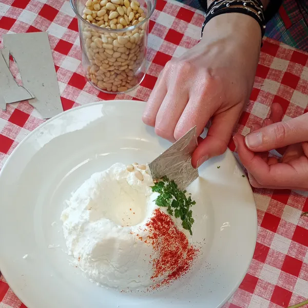 Revisitez le kouglopf en version salée et sucrée en groupe avec Sonia - Image n°5 - Wecandoo