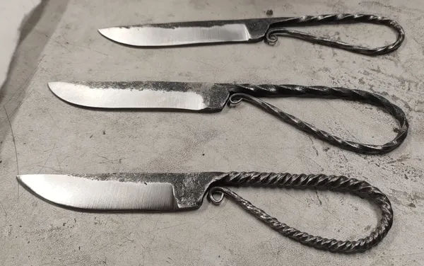 Forgez votre couteau brut de forge sur une journée avec Loïck - Image n°1 - Wecandoo