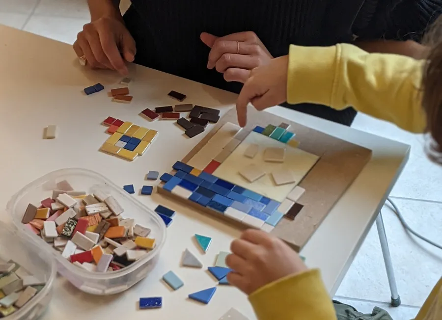 Initiez-vous à la mosaïque en duo avec votre enfant accompagnés par Cécile - Image n°1 - Wecandoo
