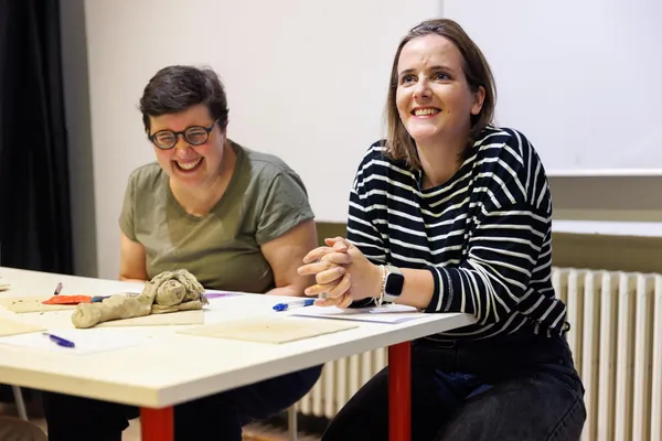 Enchantez votre équipe et modelez vos tasses ou pots en céramique avec Claudia - Image n°3 - Wecandoo