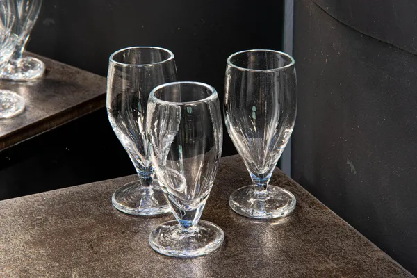 Initiez-vous au soufflage de verre sur une journée avec Léonie et Erwann - Image n°2 - Wecandoo