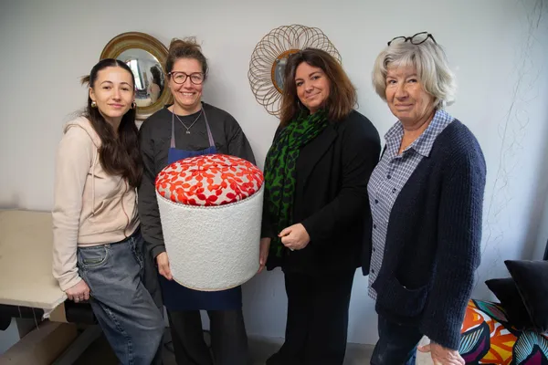 Tapissez votre pouf avec Aurélie - Image n°5 - Wecandoo