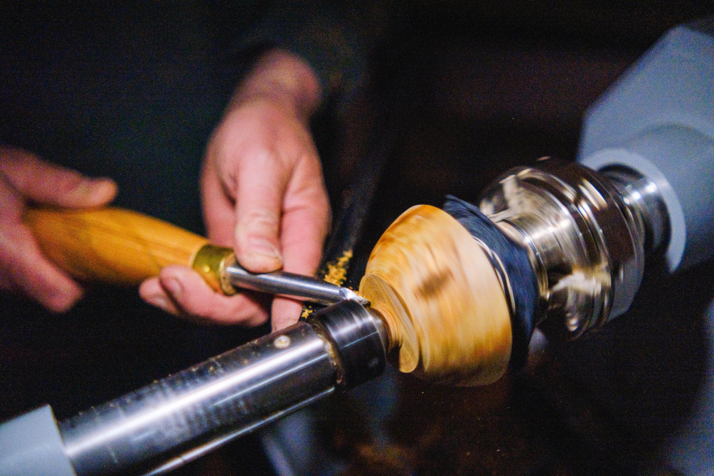 Fabriquez deux objets au tour à bois à Toulouse