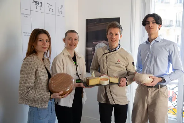 Initiez-vous à la dégustation de fromages avec Albéric - Afbeelding nr. 5 - Wecandoo