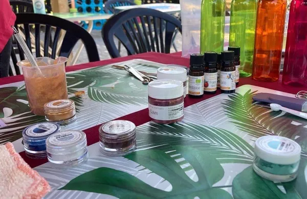 Réalisez un masque pour le visage et une gelée exfoliante avec Séverine - Image n°5 - Wecandoo