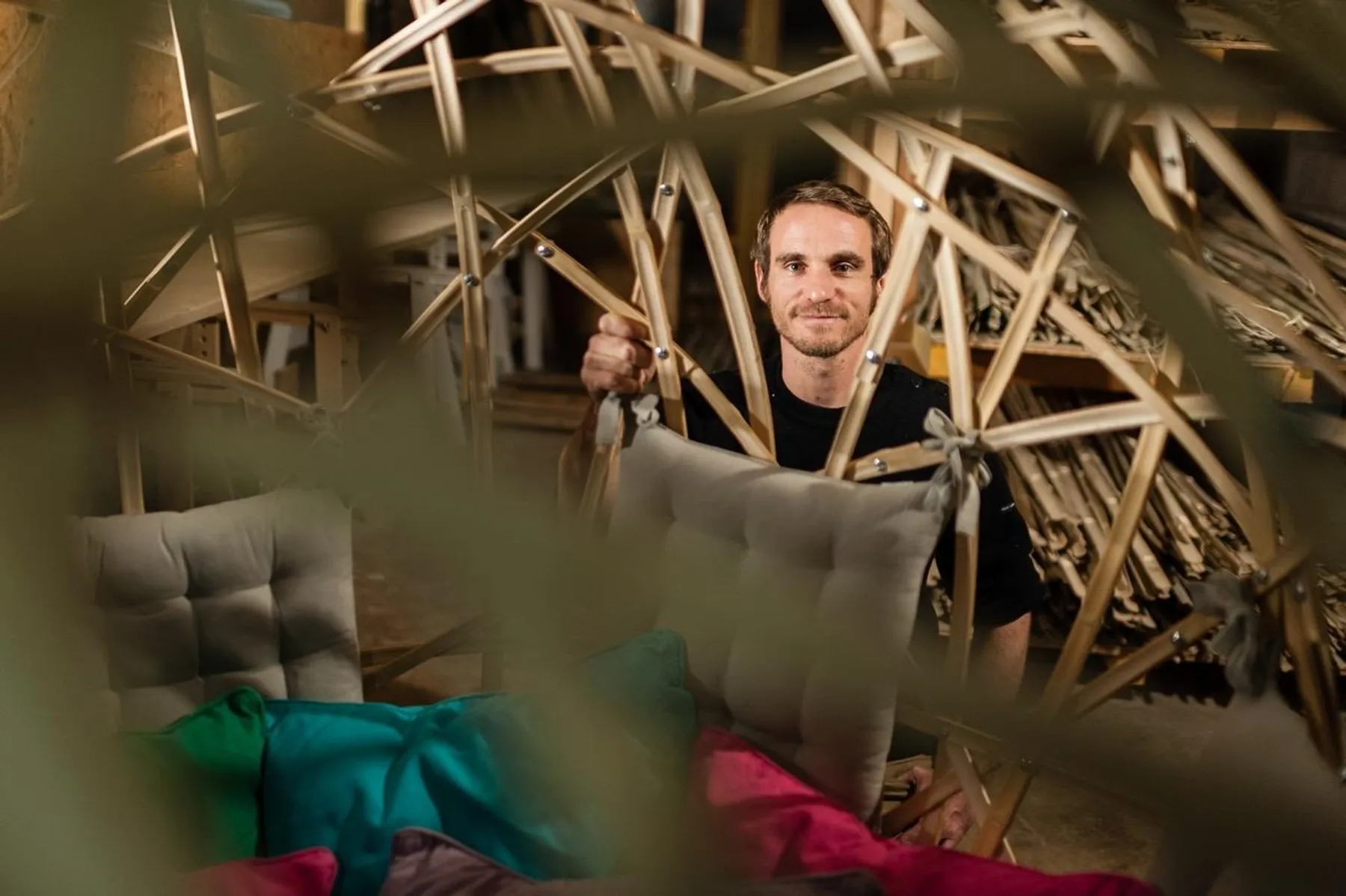 Initiez-vous à l'artisanat en lamelle de bambou avec Jean-Baptiste - Image n°2 - Wecandoo