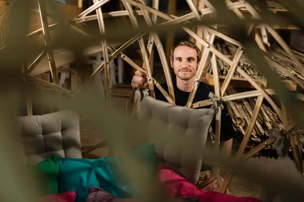 Initiez-vous à l'artisanat en lamelle de bambou avec Jean-Baptiste - Image n°2 - Wecandoo