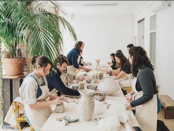 Initiez-vous au modelage et décor sur céramique autour d'un apéro avec Gaelle - Image n°5 - Wecandoo