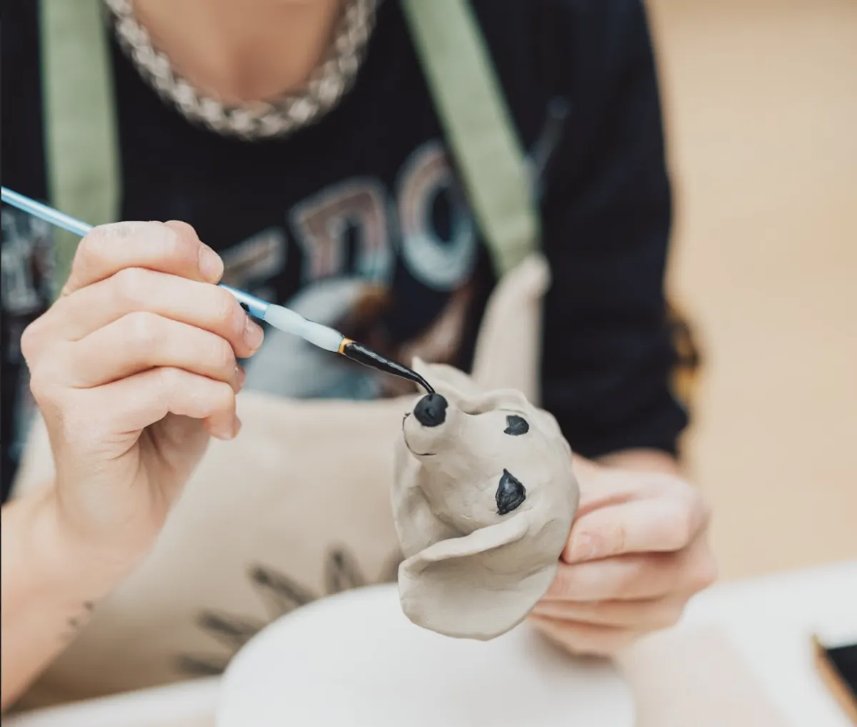 Découvrez le modelage avec votre enfant