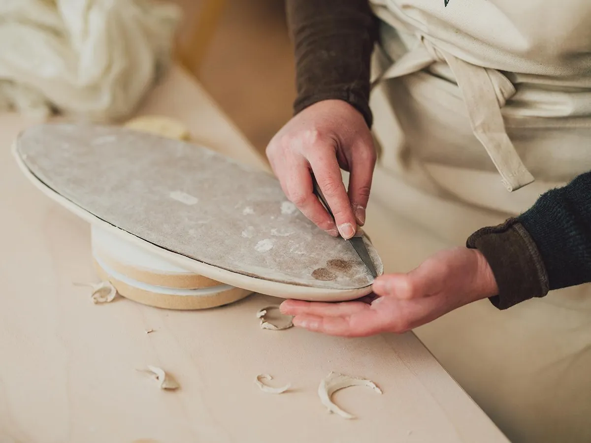 Découvrez le modelage et le décor sur céramique