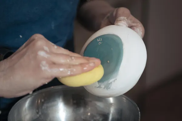 Tournez et décorez votre bol et votre tasse avec Élodie sur 2 jours - Image n°5 - Wecandoo