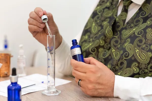 Composez votre parfum unique de 15 ml avec Patrice et ses équipes - Image n°2 - Wecandoo