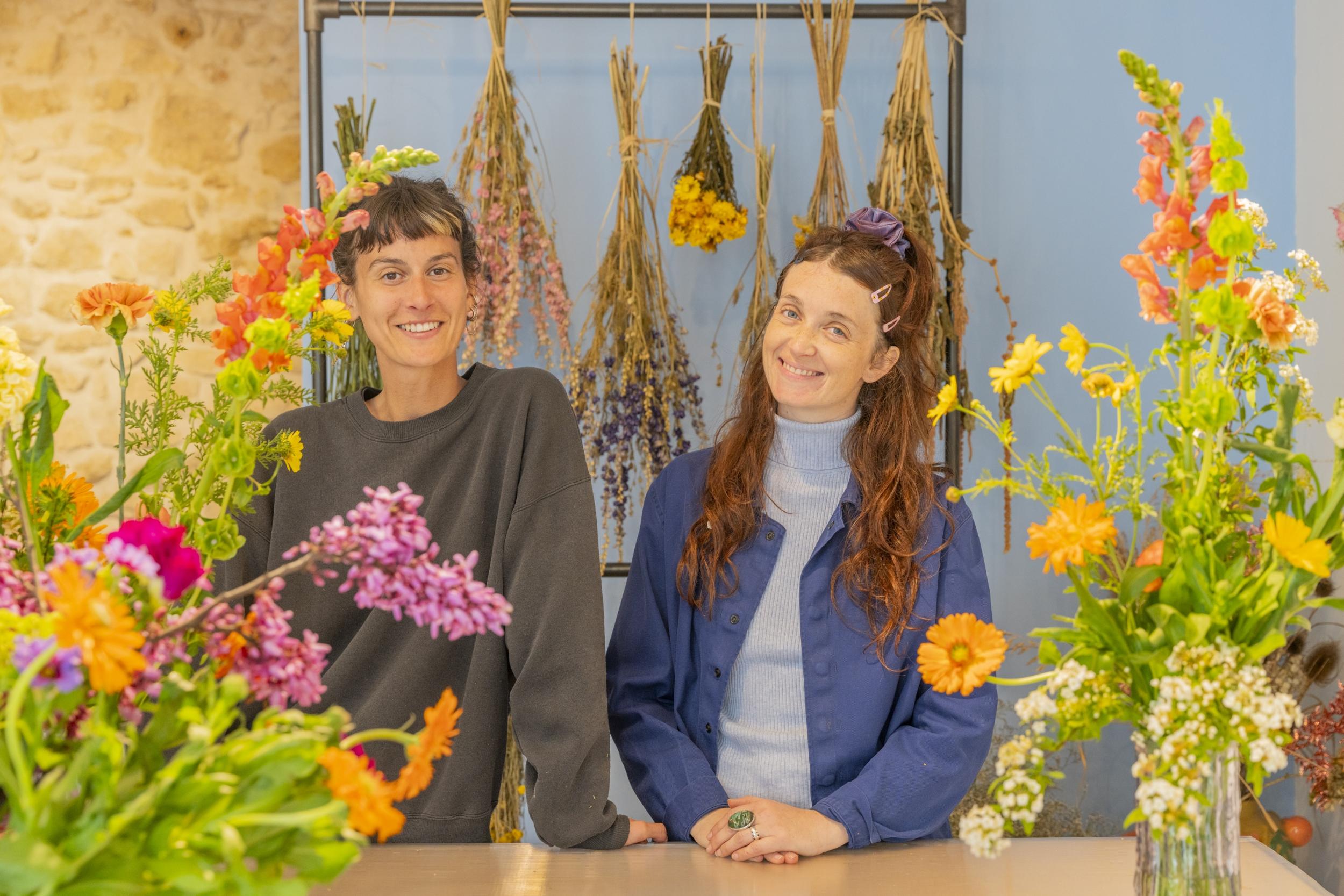 Wecandoo - Réalisez votre incroyable bouquet de fleurs locales et de saison avec Capucine et Harmony - Image n°12