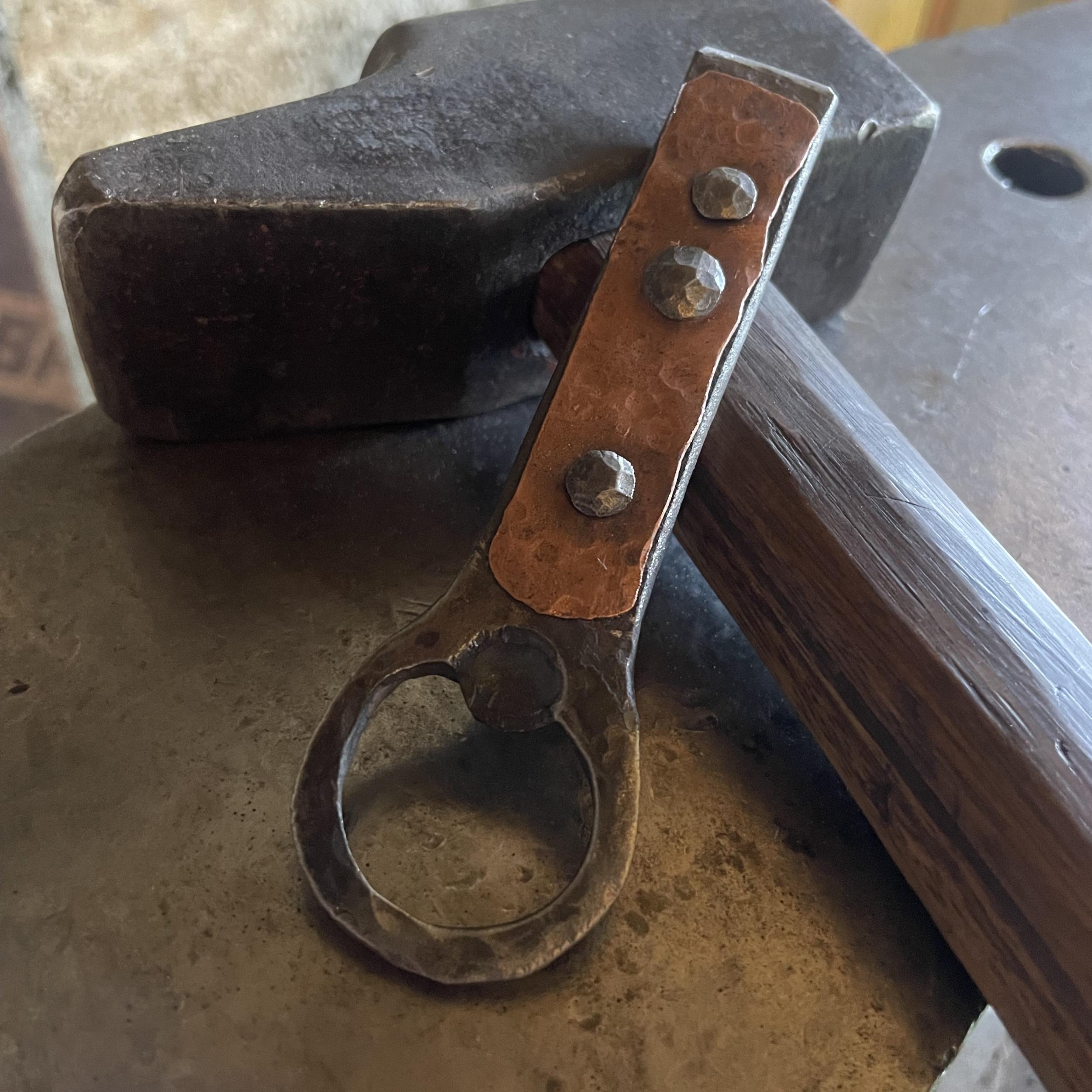 Forgez votre décapsuleur