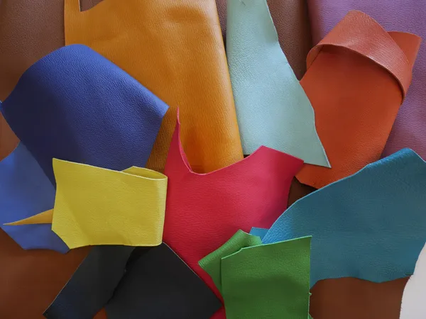 Initiez-vous à la marqueterie de cuir avec Tiphaine - Image n°3 - Wecandoo