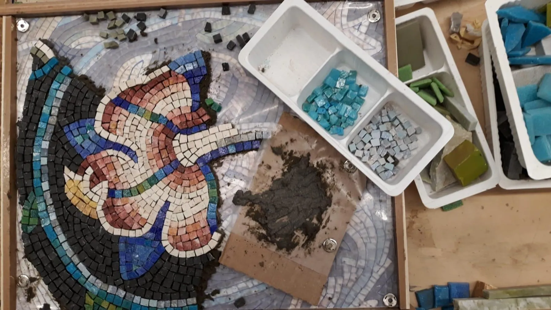 Réalisez votre tableau en mosaïque sur une journée avec Iris - Image n°5 - Wecandoo