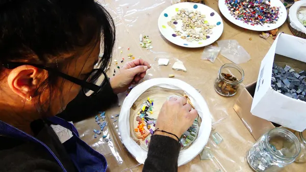 Initiez-vous à la mosaïque avec Iris - Image n°3 - Wecandoo