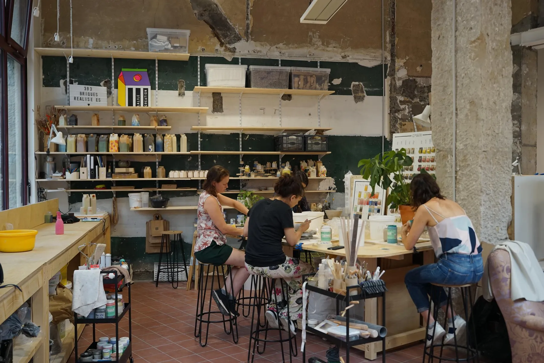 Initiez-vous au modelage et peinture sur céramique - 2J - Image n°2 - Wecandoo